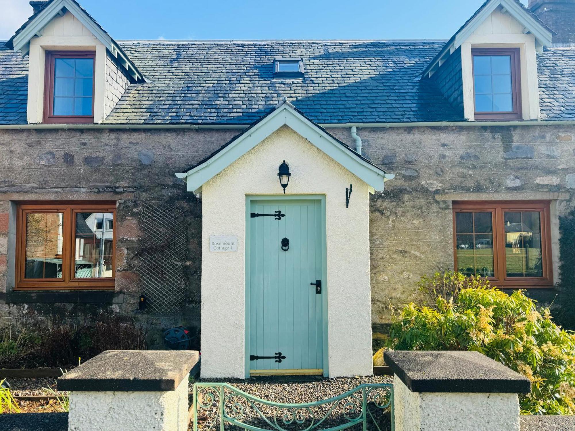 Rosemount Cottage One- Highland Cottage Garve Exterior foto